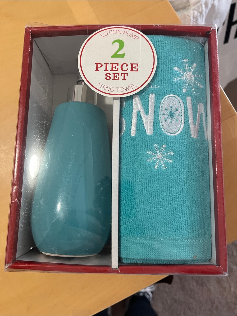 Teal 2-Piece Hand Towel & Lotion Pump Set - Home Bath